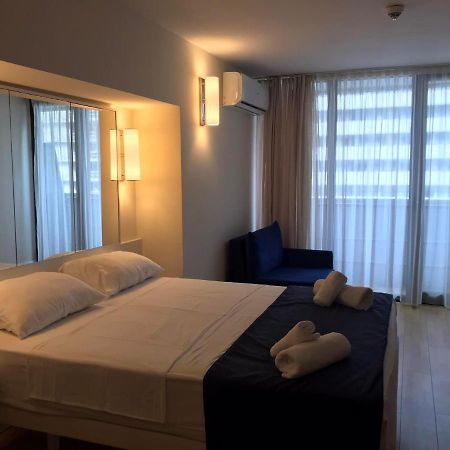 Apartment Merab1 Orbi City Батуми Екстериор снимка