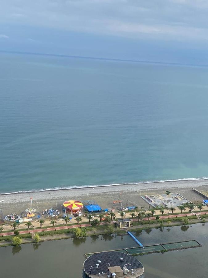 Apartment Merab1 Orbi City Батуми Екстериор снимка